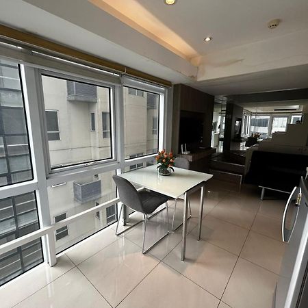 Oasis Regency @ Fort Victoria Bgc Taguig Ngoại thất bức ảnh