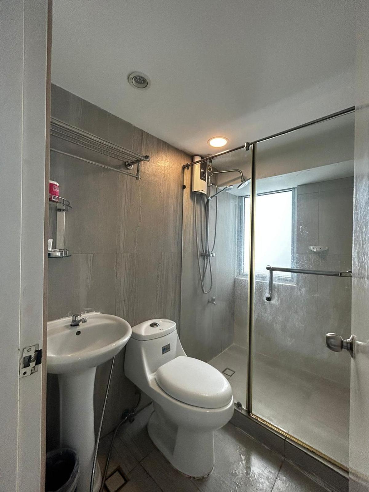 Oasis Regency @ Fort Victoria Bgc Taguig Ngoại thất bức ảnh