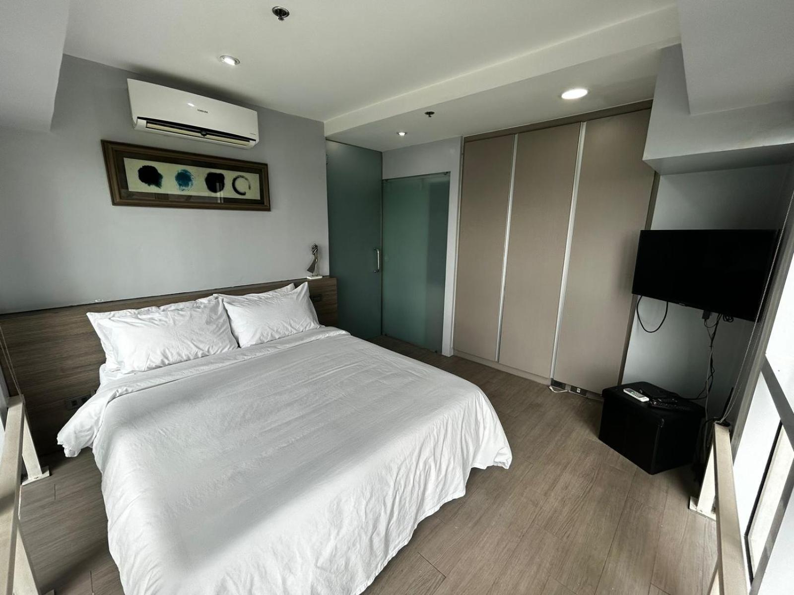 Oasis Regency @ Fort Victoria Bgc Taguig Ngoại thất bức ảnh