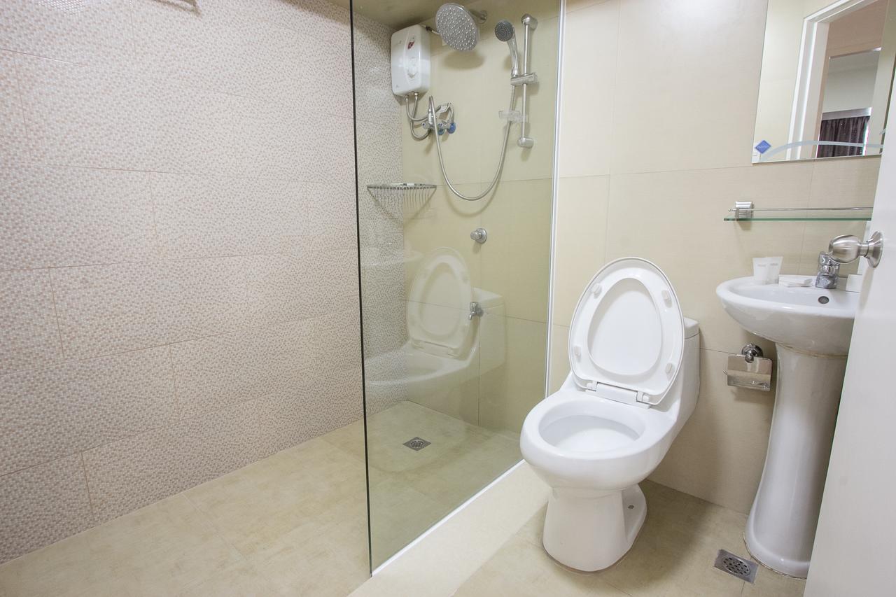 Oasis Regency @ Fort Victoria Bgc Taguig Ngoại thất bức ảnh