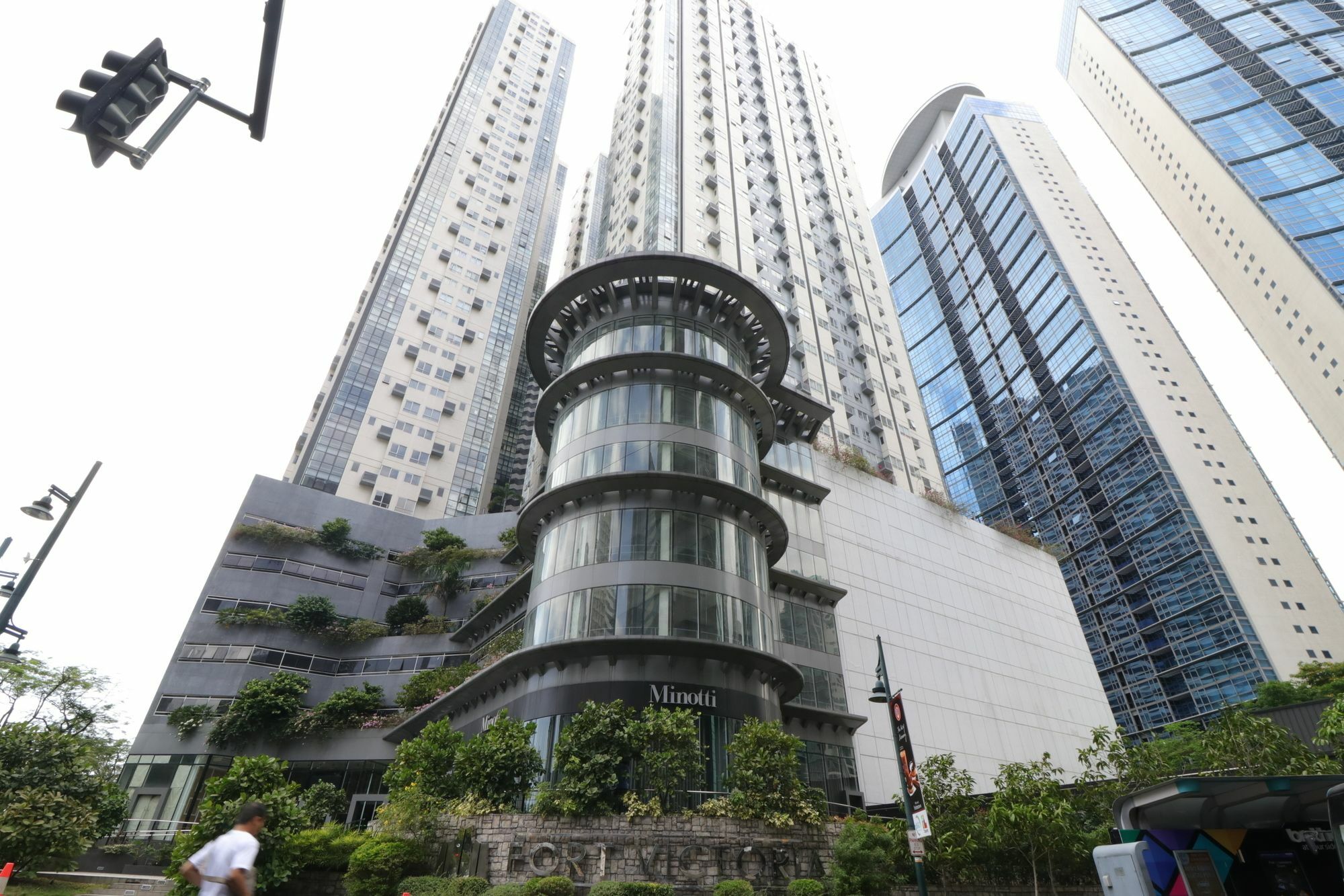Oasis Regency @ Fort Victoria Bgc Taguig Ngoại thất bức ảnh