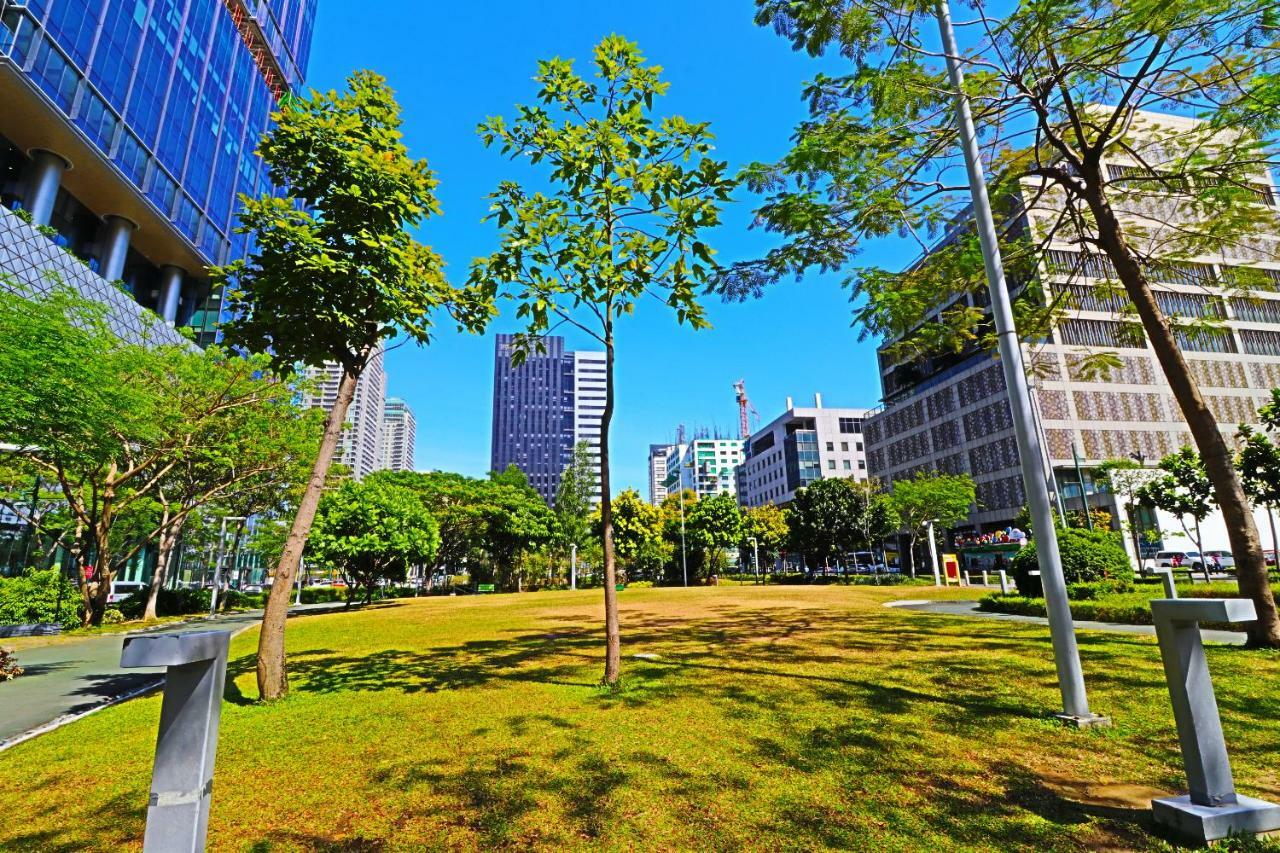 Oasis Regency @ Fort Victoria Bgc Taguig Ngoại thất bức ảnh