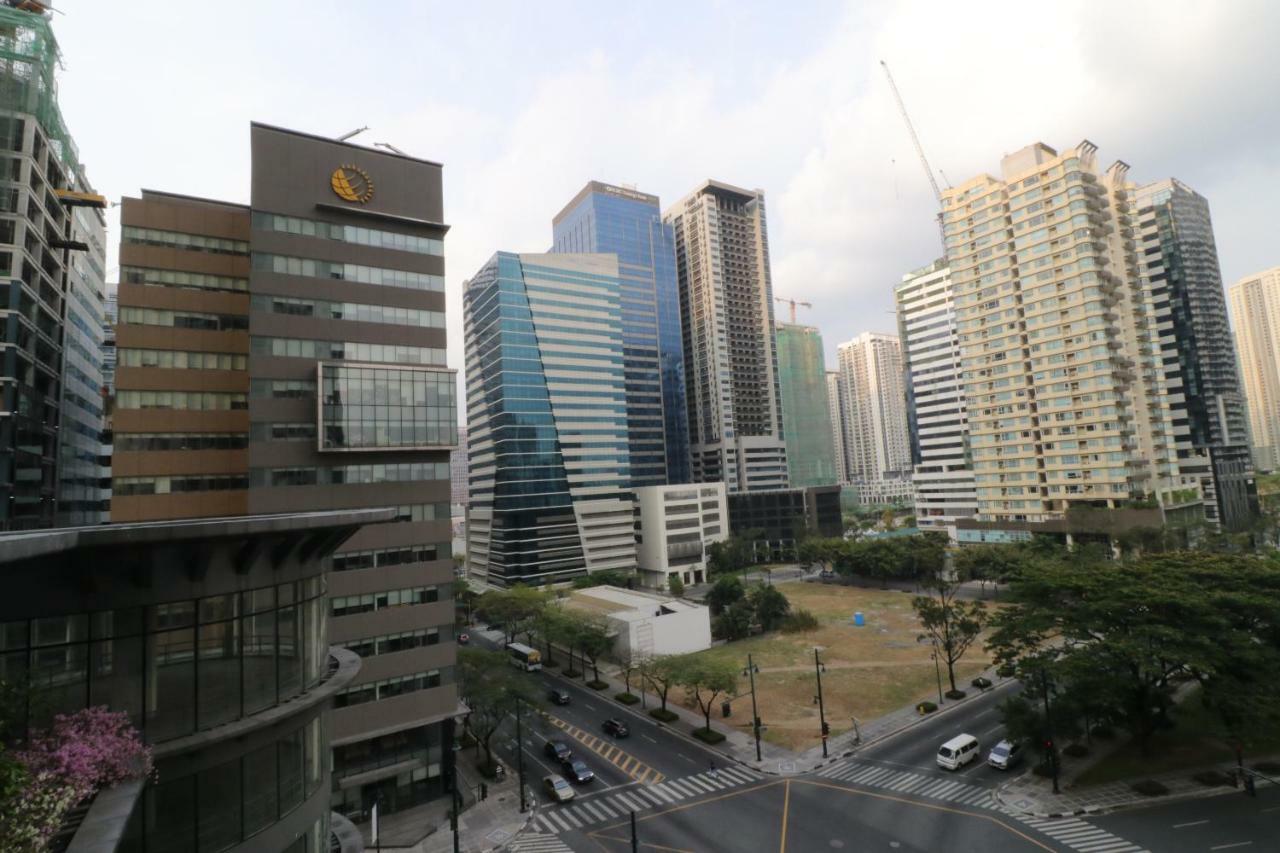 Oasis Regency @ Fort Victoria Bgc Taguig Ngoại thất bức ảnh