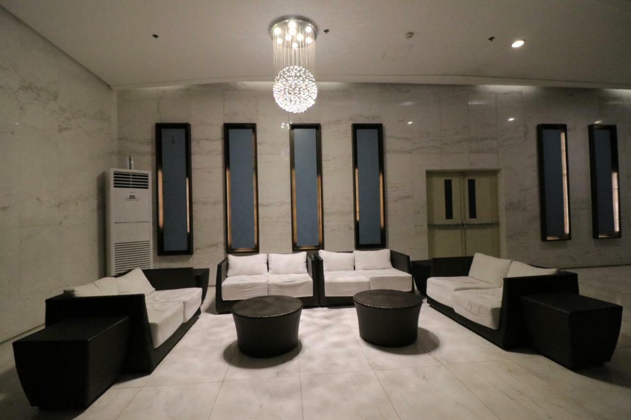 Oasis Regency @ Fort Victoria Bgc Taguig Ngoại thất bức ảnh