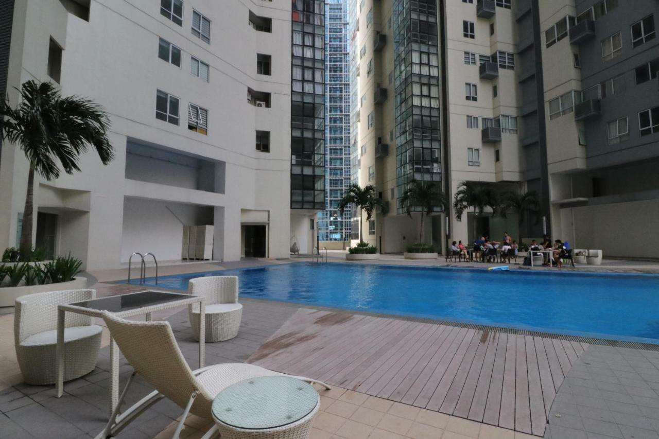 Oasis Regency @ Fort Victoria Bgc Taguig Ngoại thất bức ảnh